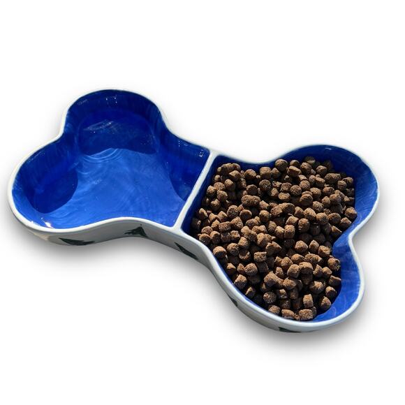 Dog Dish Shaped like a Bone with Christmas Trees & Blue Enterior - Picture 7 of 8